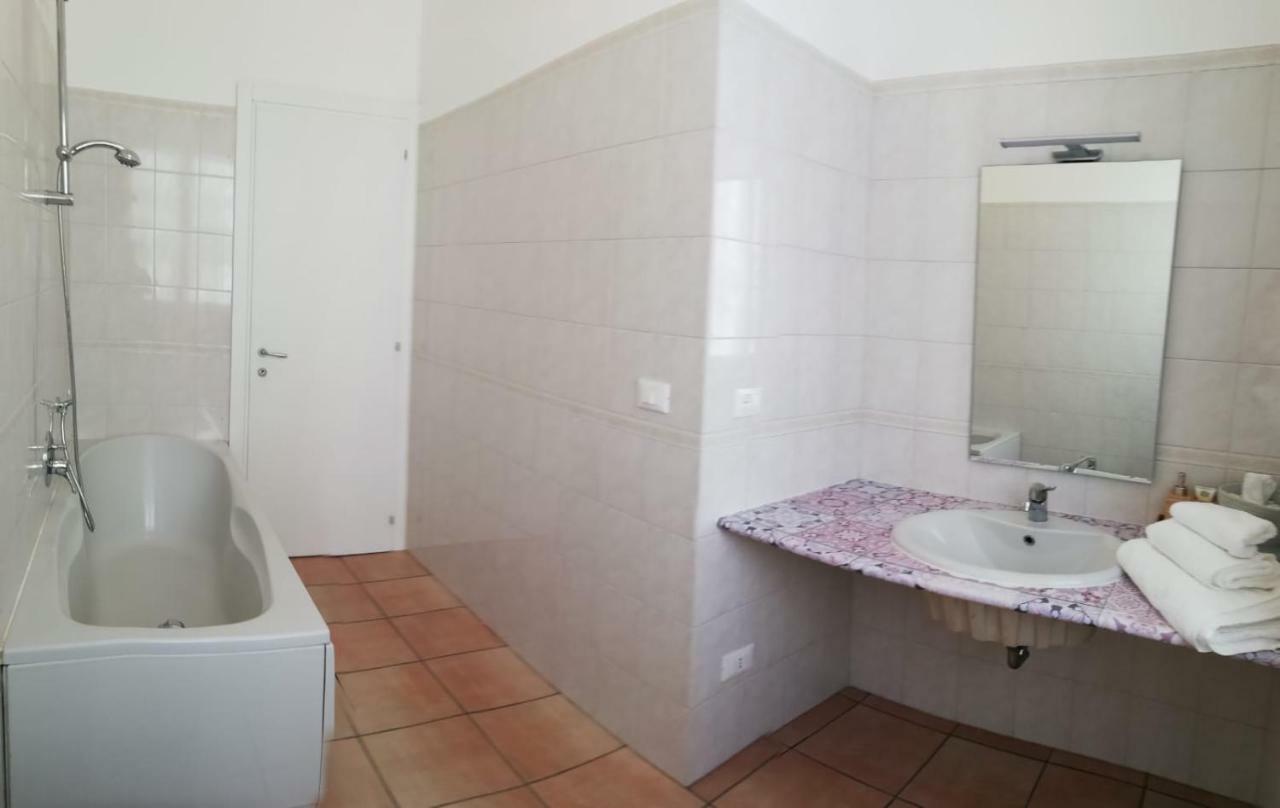 Hotel Navigli Darsena Milano Zewnętrze zdjęcie
